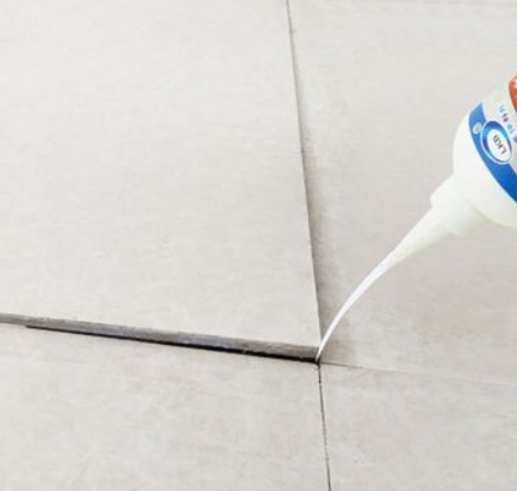 盘锦市瓷砖空鼓维修公司分享卫生间瓷砖脱落的原因可能有以下几点